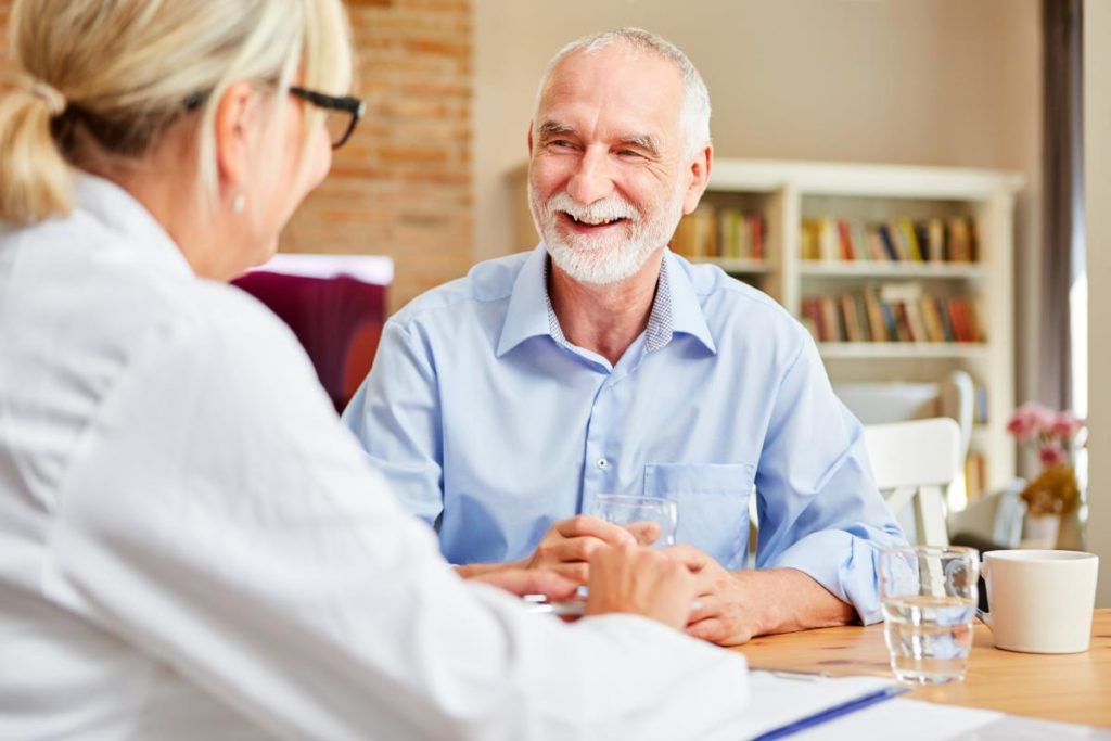 a senior enjoys a Diet counseling session with a counselor